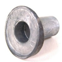 1961 - 1962 Spacer, antenna base to underbody